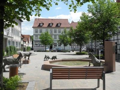 Hotel Stadt Luegde Ngoại thất bức ảnh