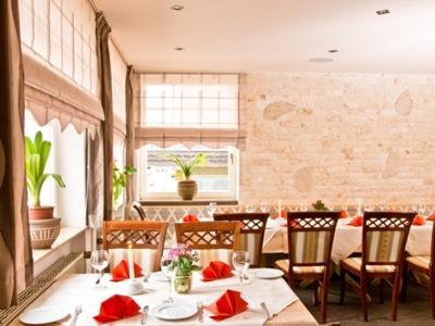 Hotel Stadt Luegde Ngoại thất bức ảnh