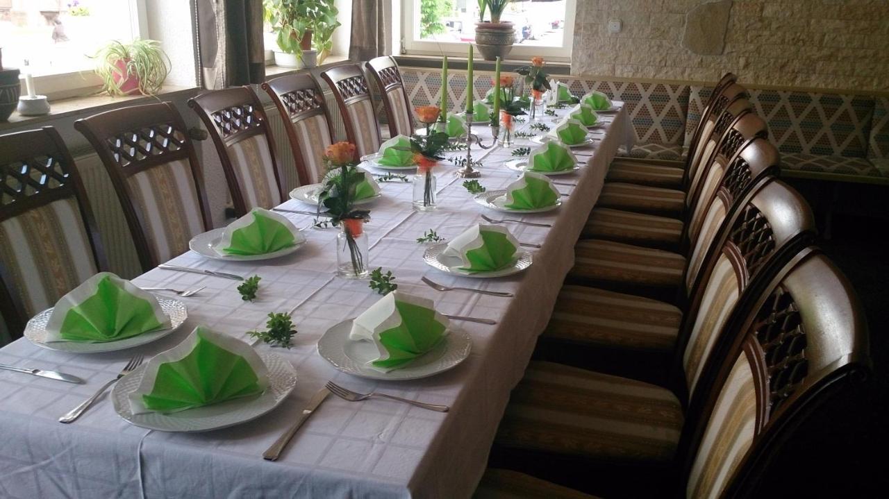 Hotel Stadt Luegde Ngoại thất bức ảnh
